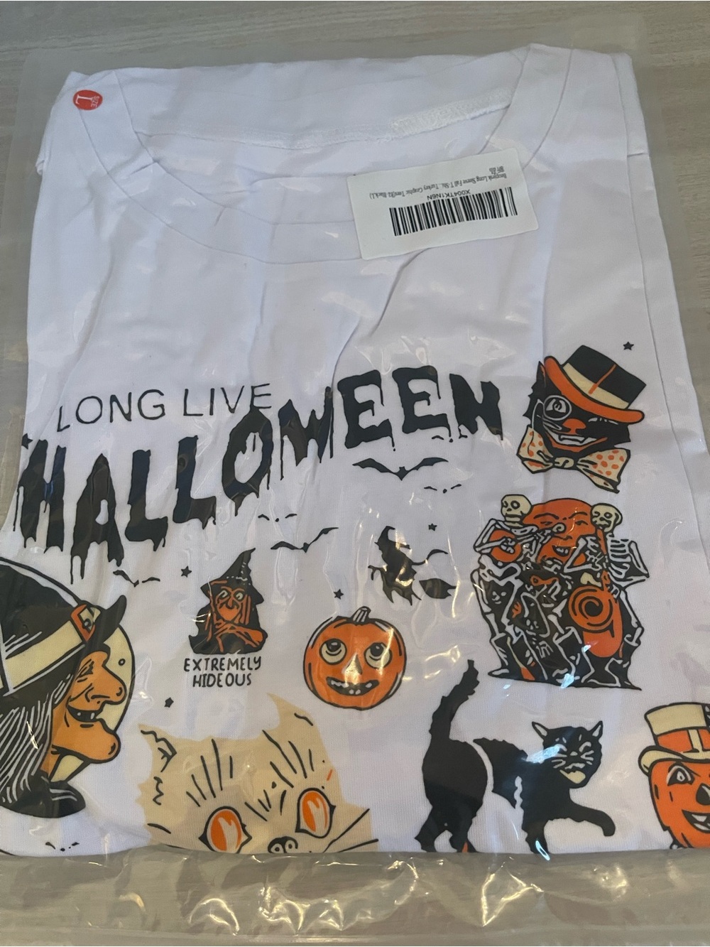 Halloween Long sleeve TShirt super Cute with vintage looking Ghouls. SZ Large